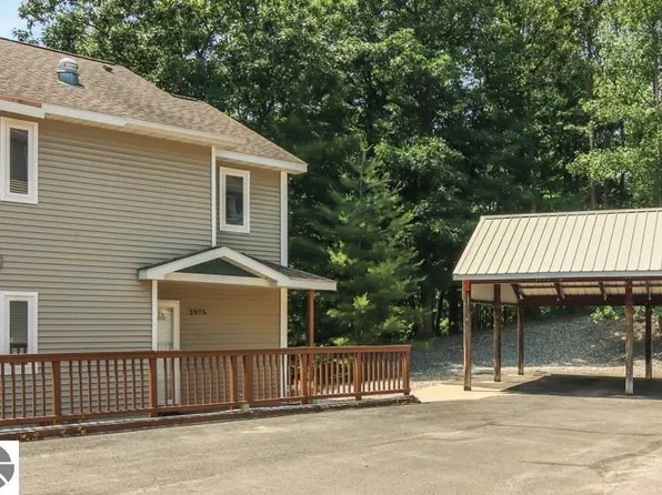 3975 Sherwood Forest Dr #21, Traverse City, MI 49686