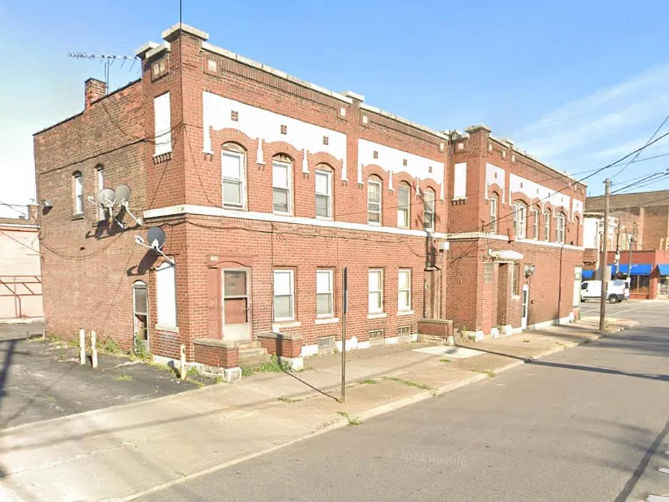 1034 Addison Rd