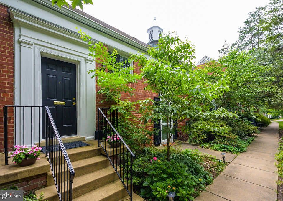 1st image of 1731 Preston Road #960