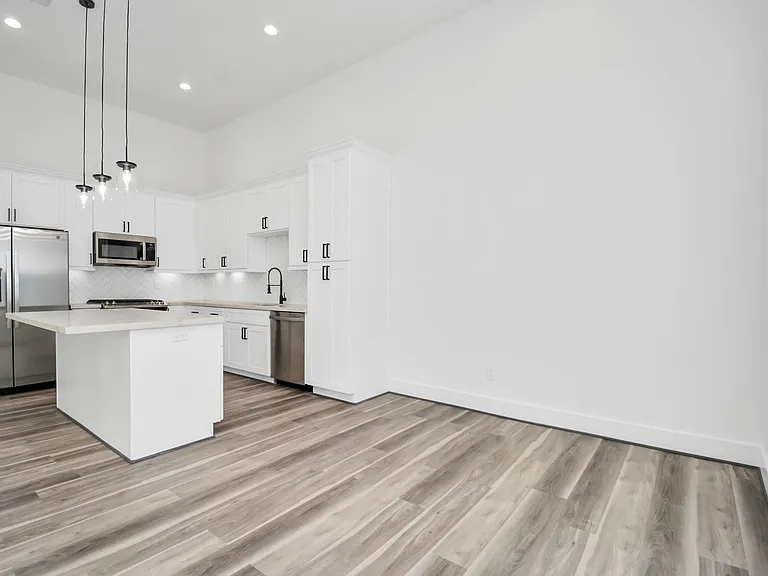1507 Robin St #B — Photo 15