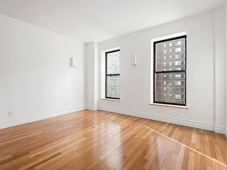 154 W 70th St #9S — Photo 3