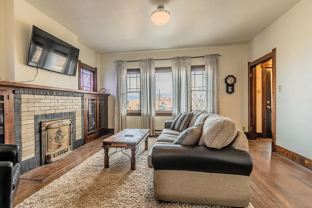 2 bed, 1064 sqft, $1,500 — Photo 3