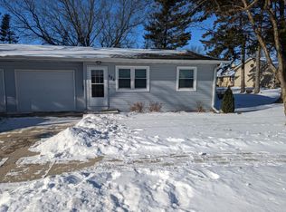 517 4th St, Hartford, WI 53027