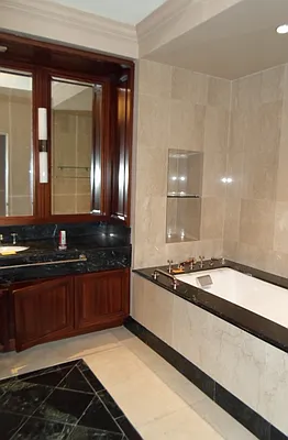 Sold by Manhattan Network Inc. | media 5