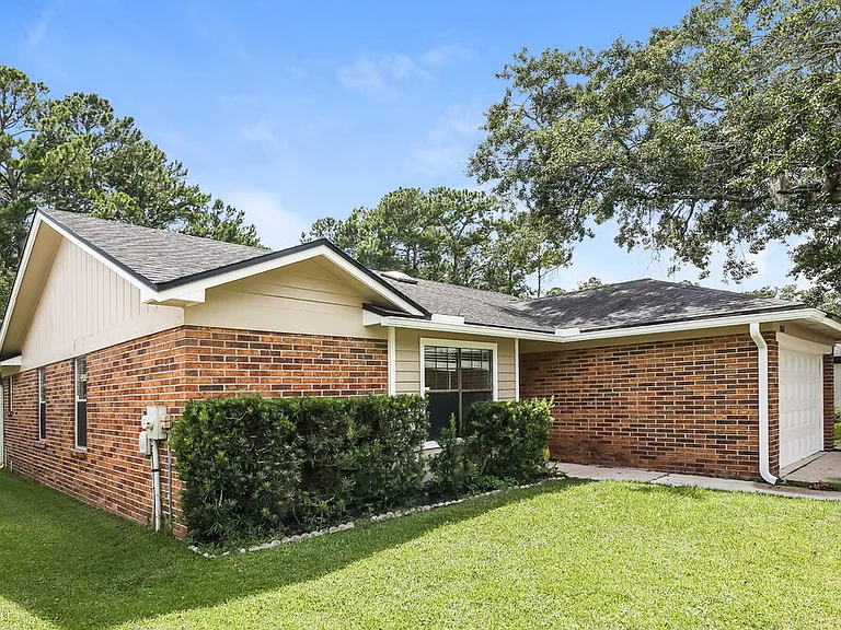 1552 Shearwater Dr — Photo 3