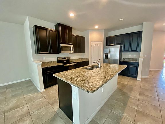 4th image of 2747 Pleasant Cypress Cir