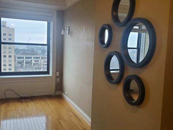 15 E Kirby St APT 1001