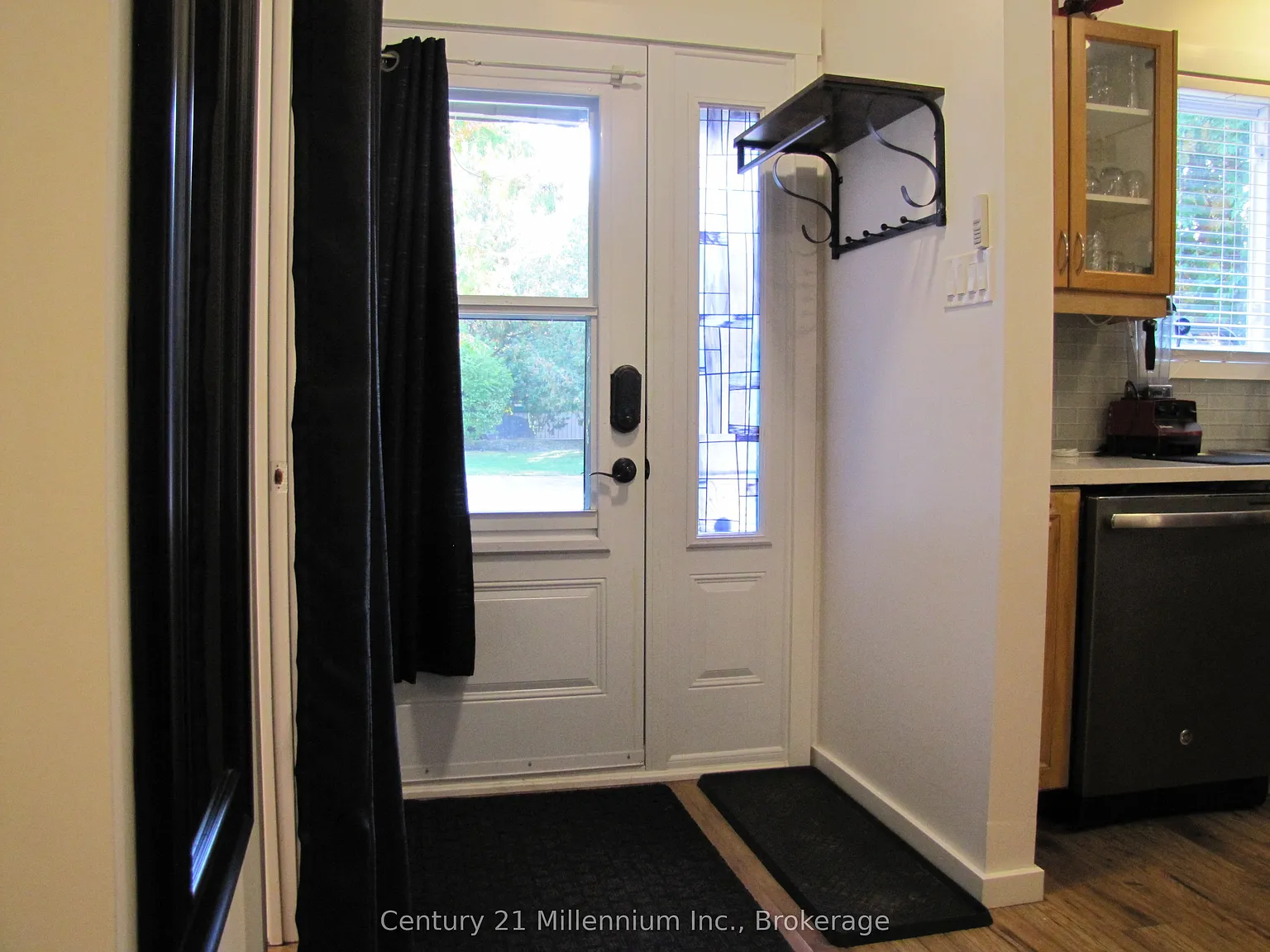 2 bed, $10,000 — Photo 3