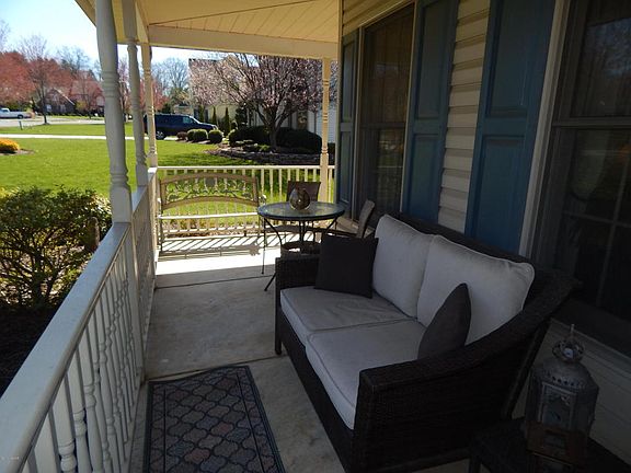 5th image of 172 Woodland Ct