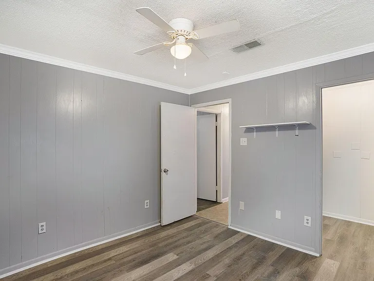 17306 Fife Ln — Photo 13