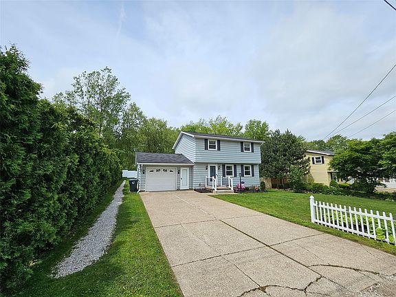 4th image of 3716 Amherst Rd