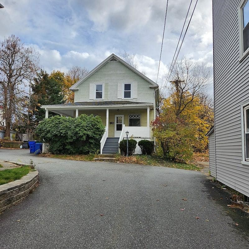 49 1/2 Elm St, ster, MA 01570 Zillow