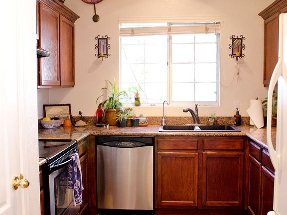 5th image of 4499 W Holly Berry Way