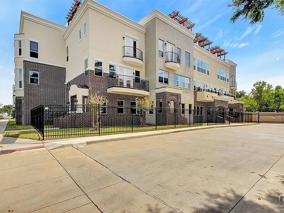 3rd image of 1211 Beaconsfield Ln APT 604