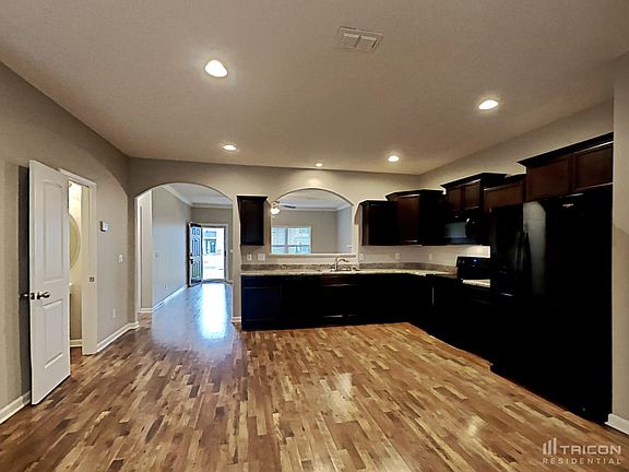 4th image of 1209 Carrington Pl