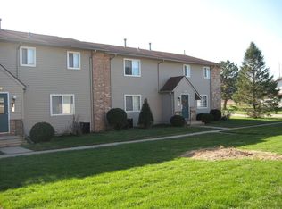 4942 DuBois Dr, Waterloo, IA 50701