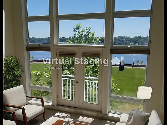 3rd image of 358 Rector St W