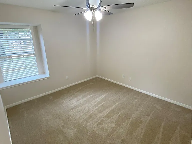33 N Rain Forest Ct — Photo 10