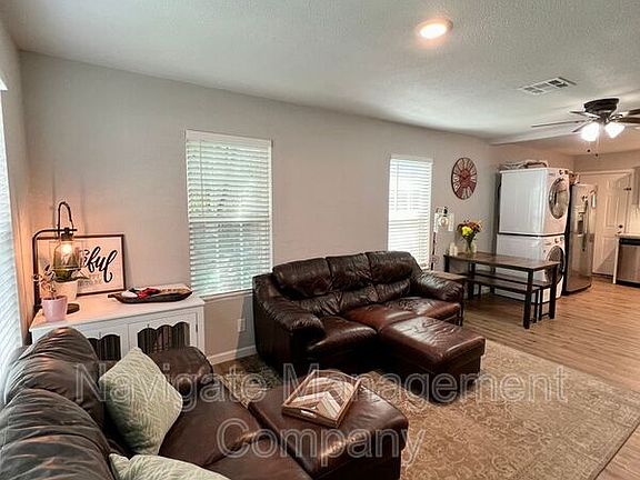 2nd image of 4534 Jamaica St
