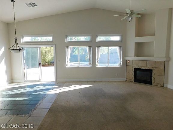 5th image of 6718 Hawthorne Creek Ct