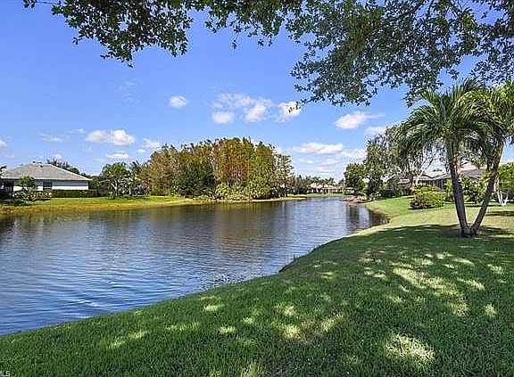 4th image of 12015 Mahogany Isle Ln