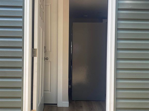 3rd image of 4603 Fairmont Rd