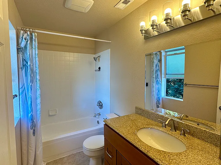 7635 Canyon Meadows Cir #B — Photo 3
