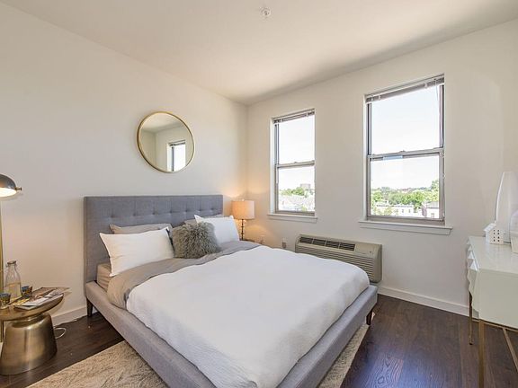 5th image of 234 Suydam Ave APT 421