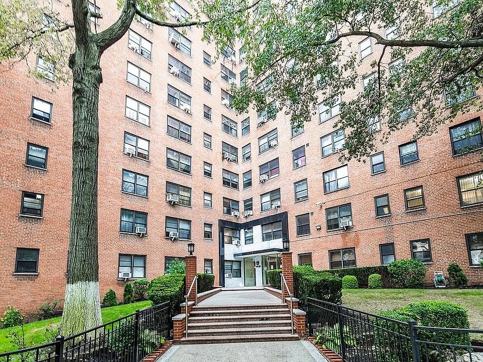 1st image of 99-5 63rd Dr #3