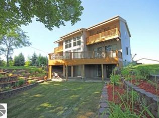 4133 Old Mission Rd, Traverse City, MI 49686