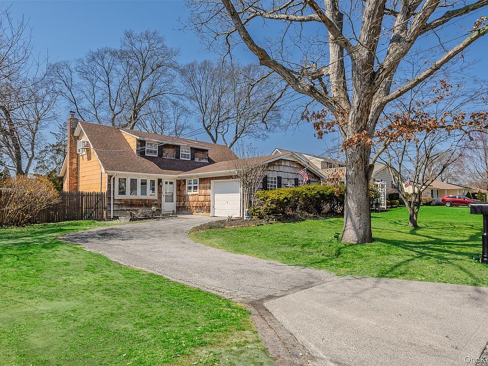1st image of 26 Allegheny Drive E