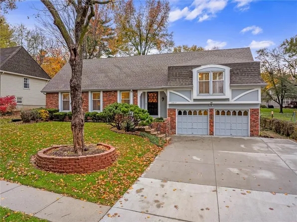 12817 W 77th St, Lenexa, KS 66216