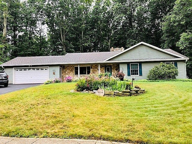 1st image of 536 Brittany Dr