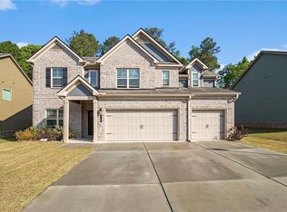 645 Lakehaven Ln, Loganville, GA 30052