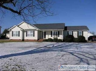 201 Lightwood Knot Rd, Greer, SC 29651