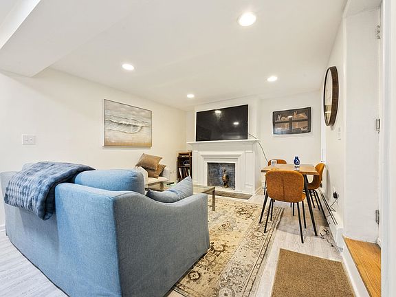 3rd image of 119 Coles St