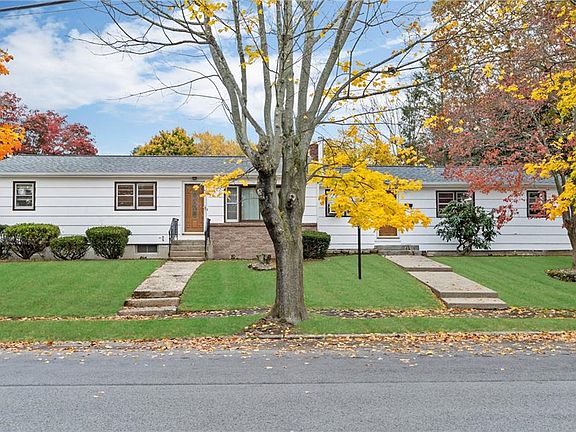 2nd image of 226 Stony Acre Dr
