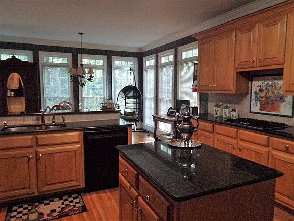 gas cooktop, granite