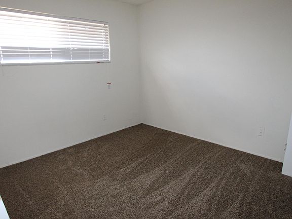 5th image of 10954 Pipeline Ave APT A