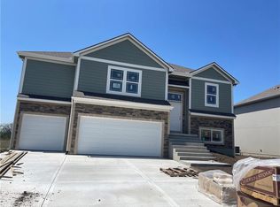 1482 N 162nd Ct, Basehor, KS 66007