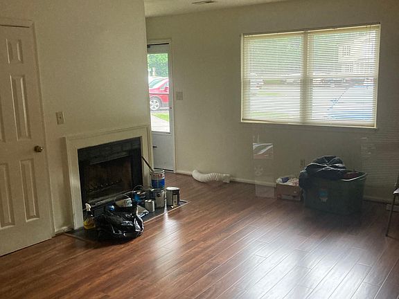 4th image of 18 Otsego Dr