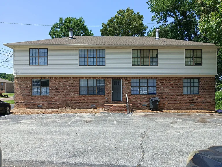 263 Tinker Hill Cv #B — Photo 1