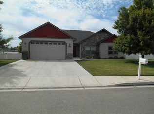 2060 Uehlin Dr, Payette, ID 83661
