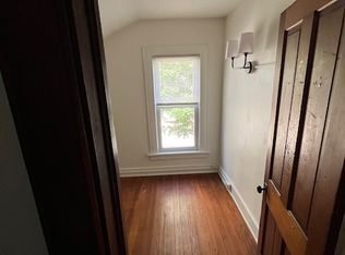 334 Locust St APT B, Lawrence, KS 66044