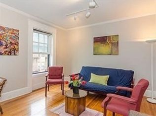75 Charles St APT 3B, Boston, MA 02114