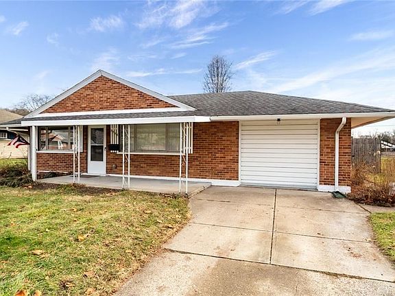 3rd image of 3556 Waterbury Dr
