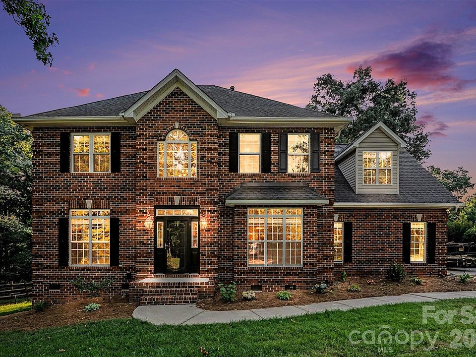 1st image of 1914 Grigg Ln