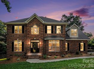 1914 Grigg Ln, Waxhaw, NC 28173