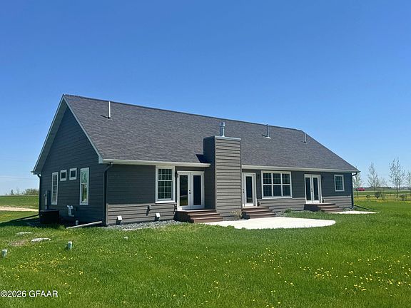 4th image of 1082 Cliffs Pl