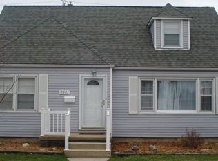 2921 Franklin Ave, Highland, IN 46322